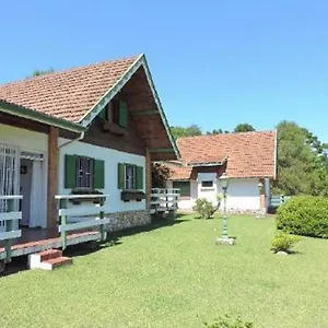 Casa de Férias Chalé Do Tio Tom - Residencia Em Condomínio, Campos do Jordão
